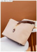 Photo 6048895824042855861 y