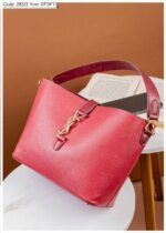 Photo 6048895824042855873 y