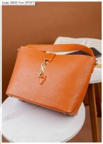 Photo 6048895824042855874 y