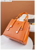 Photo 6048895824042855886 y