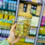 Photo 5773903009543818001 y