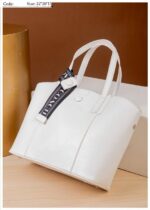 Photo 5780425024756976770 y