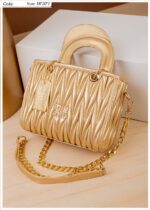 Photo 5780425024756976784 y