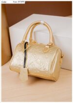 Photo 5780425024756976793 y