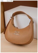 Photo 5780425024756976806 y