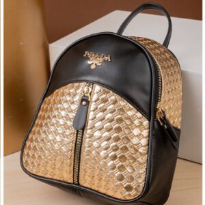 Photo 5780425024756976816 y