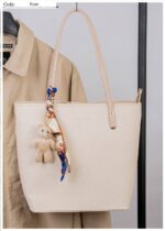 Photo 5780425024756976852 y