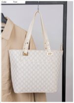 Photo 5780425024756976864 y