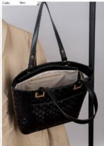 Photo 5780425024756976865 y