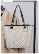 Photo 5780425024756976867 y