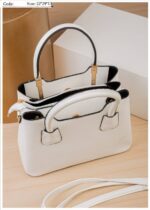 Photo 5780425024756976875 y