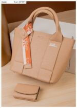 Photo 5780425024756976880 y