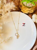 Photo 5780488800726354722 y