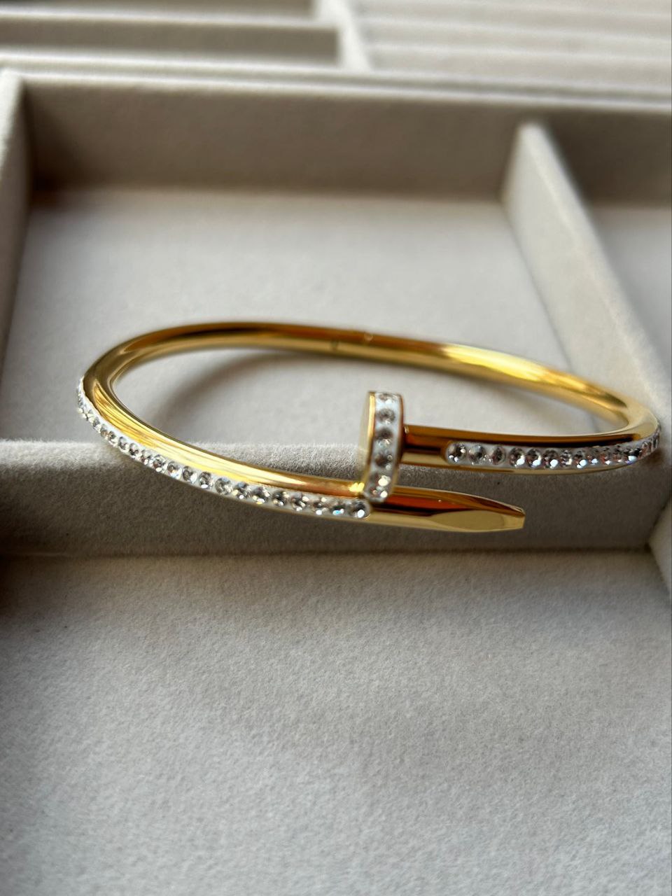 photo_5780524848386870358_y Photo 5780524848386870358 y