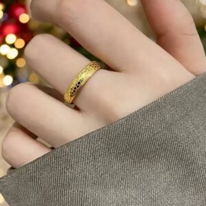 Photo 5789830041062542102 x