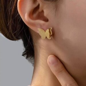 Photo 5789830041062542184 y