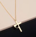 Photo 5789830041062542186 y