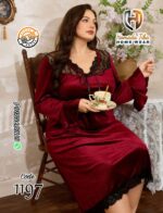 Photo 5791676632186686371 y