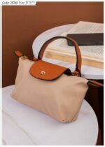 Photo 5803169303245818986 y