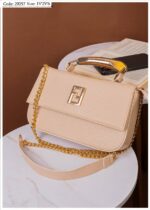 Photo 5803169303245819016 y