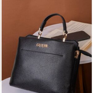 Photo 5803169303245819029 y