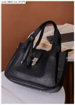 Photo 5803383424545393646 y