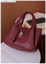 Photo 5803383424545393649 y