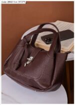 Photo 5803383424545393651 y