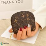 Photo 5954244777878874754 y