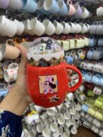 Photo 5981309840712125509 y