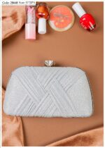 Photo 6048895824042855472 y