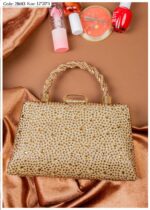 Photo 6048895824042855514 y