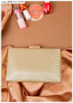 Photo 6048895824042855536 y