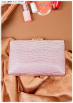 Photo 6048895824042855537 y