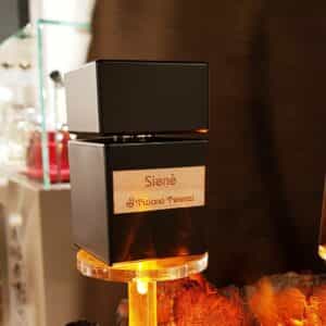 عطر سييني من تيزيانا تيرنزي